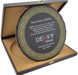 EKT-510 Kutulu Kristal Plaket